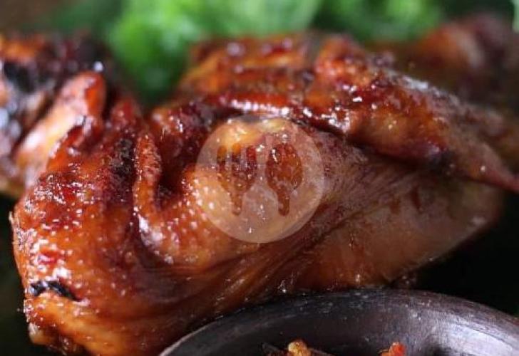 Rahasia Rasa Ayam Bakar Madu yang Bikin Cilacap Bergetar!