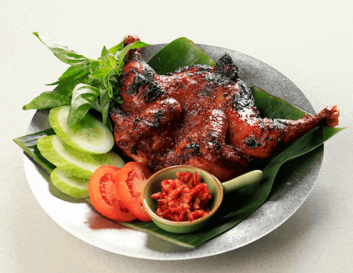 Rahasia Ayam Bakar Madu yang Menggoda di Jantung Cilacap